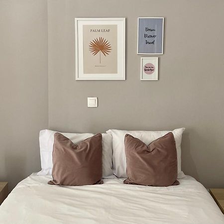 אתונה Vivian Modern Apartment מראה חיצוני תמונה